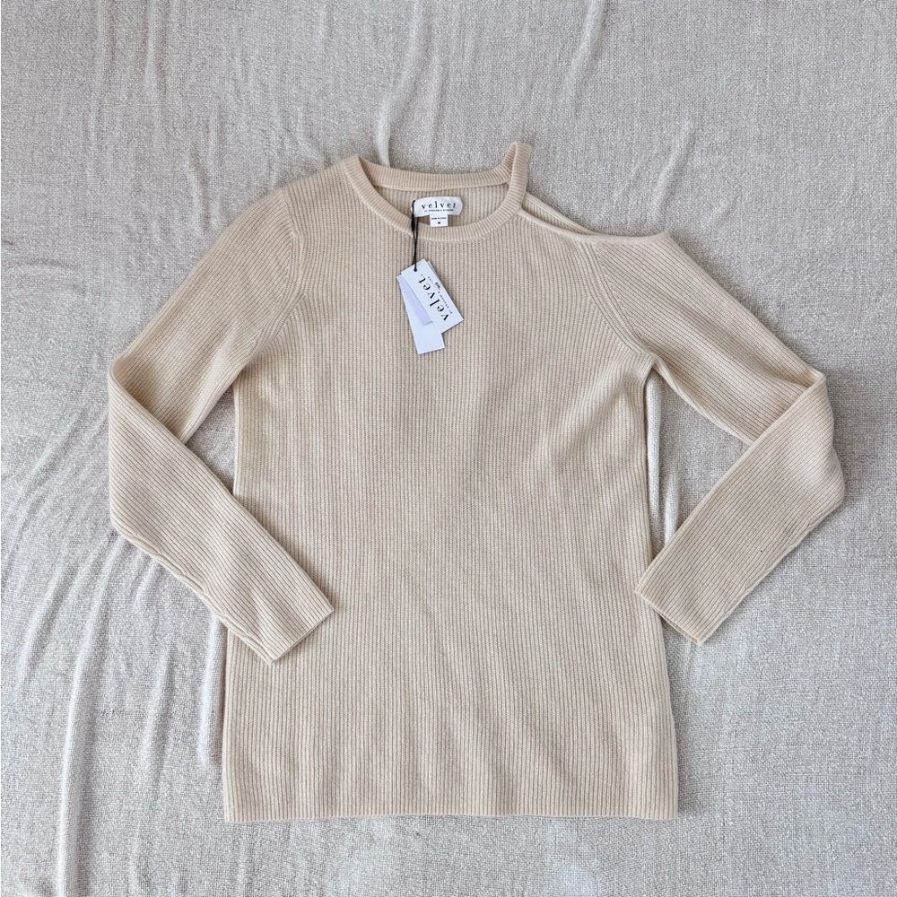 Velvet By Graham & Spencer Cashmere Sweater Cut Out Shoulder Medium NWT